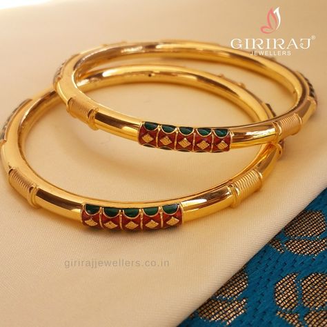 Got Bangles In Gold, Kadli Bangles Gold, Gold Bangles Design For Women, Kada Bangles Gold Design, Bangle Designs Gold, Daily Use Gold Bangles Indian, Gold Bangles Design Daily Wear Latest, Bangles Jewelry Designs Gold, Women Gold Bangles