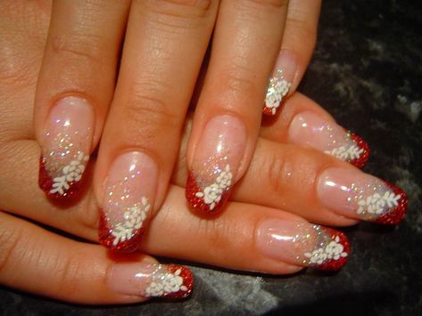 Wedding Nails For Bride Gel, Black Wedding Nails, Red Wedding Nails, Indian Nail Art, Indian Nails, Red And White Nails, Bridal Nails Designs, Engagement Nails, Wedding Nail Art Design