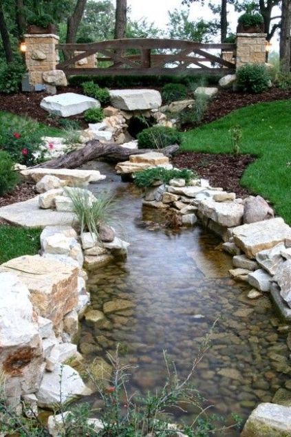 40 Artificial River Ideas for a Calming Yard Atmosphere - Matchness.com Backyard Stream, Garden Stream, Kolam Air, Kolam Koi, Pond Water Features, Piscina Natural, Water Features In The Garden, Garden Pictures, Ponds Backyard