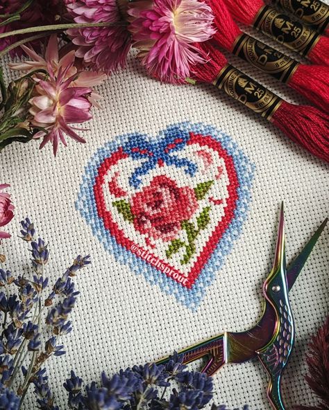 💌❤️‍🔥𝘕𝘦𝘸 𝘱𝘢𝘵𝘵𝘦𝘳𝘯 𝘳𝘦𝘭𝘦𝘢𝘴𝘦❤️‍🔥💌 Inspired by the use of soft powder blues & vivid reds of vintage Victorian valentine cards!! This lil cutie is now available. Stitch it for yourself (because u deserve cute things) or gift it to someone who appreciates how long it takes to stab fabric until something appears!!! 🎉✨ ✨𝘗𝘢𝘵𝘵𝘦𝘳𝘯 𝘢𝘷𝘢𝘪𝘭𝘢𝘣𝘭𝘦 𝘰𝘯 𝘮𝘺 𝘌𝘵𝘴𝘺 𝘴𝘵𝘰𝘳𝘦, 𝘭𝘪𝘯𝘬 𝘪𝘯 𝘣𝘪𝘰✨ Gothic Cross Stitch, Romantic Cross Stitch, Pokemon Cross Stitch Patterns, Pokemon Cross Stitch, Victorian Valentines, Gothic Cross, Embroidery Vintage, Gothic Crosses, Heart Embroidery