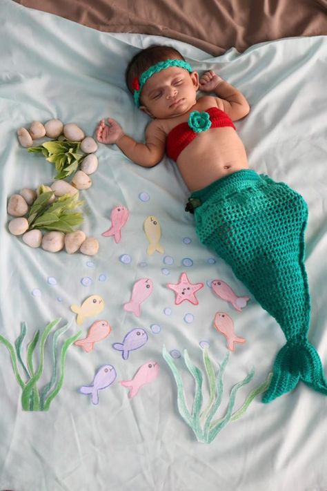 5 Months Baby Photoshoot Ideas Boy, Mermaid Photoshoot Kids, Newborn Mermaid, Born Baby Photos, Cute Pregnancy Photos, Baby Spa, Baby Boy Newborn Photography, Baby Milestones Pictures, Monthly Baby Pictures