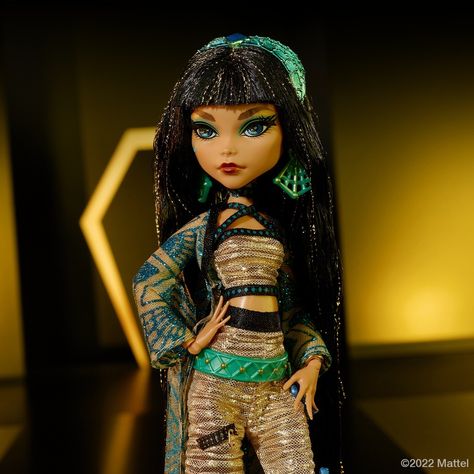 Mattel Creations, Haunt Couture, Mummy Wrap, Teal Heels, Original Monster, Chic High Heels, Monster High Pictures, Iconic Looks, Egyptian Queen