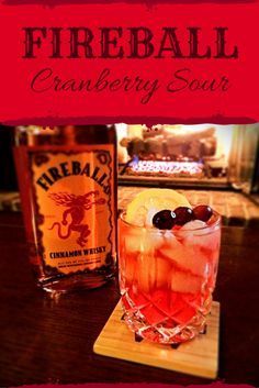 Fireball Cranberry Sour Fall Cocktail Rompope Recipe, Fireball Drinks Recipes, Fireball Cocktails, Starbucks Pink Drink Recipe, Fireball Recipes, Thanksgiving Recipes Drinks, Fireball Drinks, Matcha Drink Recipes, Gin Drink Recipes