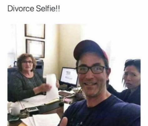 Divorce Selfie, Never Getting Married, Pick Up Lines Funny, Pinterest Memes, Most Popular Memes, You Funny, Best Memes, Funny Photos, Funny Images