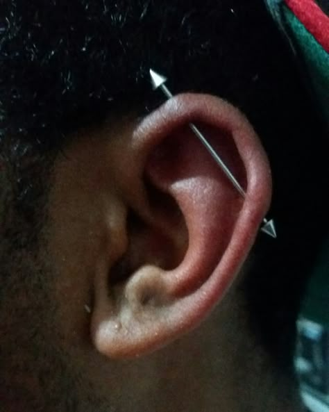 Piercing Stacks, Men Piercing, Piercing Men, Industrial Piercings, 2023 Hairstyles, Men's Piercings, Trans Masc, Piercings Earrings, Cyberpunk Clothes