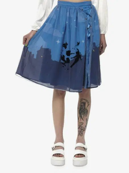 Off to Neverland with the Peter Pan x Hot Topic Collection - Fashion - Tall Hoodies, Dapper Day, Plus Size Fits, Swim Fashion, Disney Outfits, Sweaters And Jeans, Floral Midi Dress, Peter Pan, Hot Topic