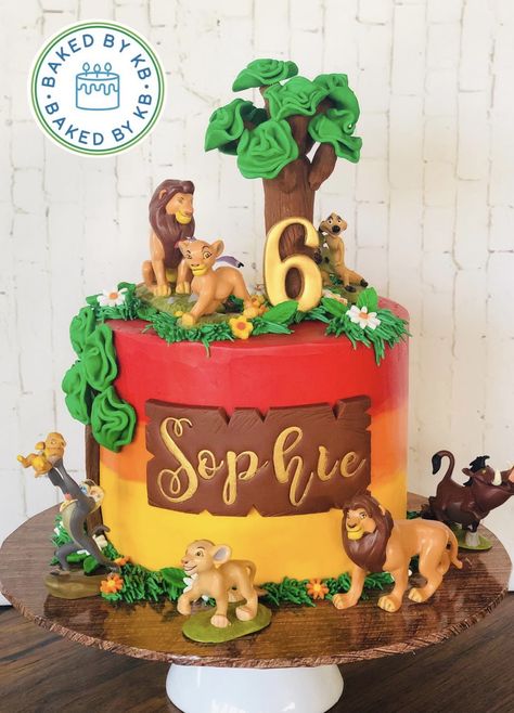 Lion Cake Design, King Themed Cake, Lion Birthday Cake, Lion King Cake, Roi Lion Simba, Lion King Birthday Party Ideas, Lion King Theme, Twin Birthday Cakes, Lion King Party