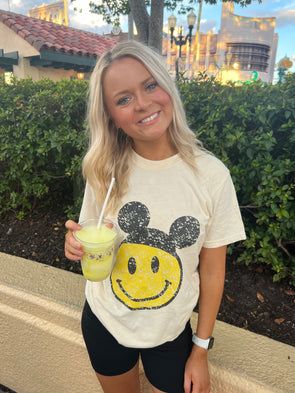 Smiley Necklace, Disney Trip Outfits, Disney Outfits Women, Disney Themed Outfits, Cute Disney Outfits, Family Jewelry, Disney World Outfits, Disneyland Outfits, Mouse House