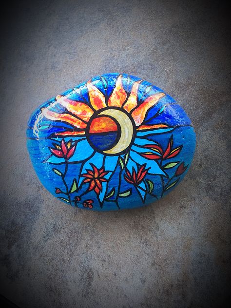 $$$ Rock painting challenge of the day... Summer Solstice   #stainedglass #sun #moon #flowers #colorful Easy Painted Rocks, Painted Rocks Ideas, Painting Challenge, Moon Flowers, Painted Rocks Kids, Moon Rock, Painted Rocks Craft, Painted Rocks Diy, Rock Painting Ideas Easy