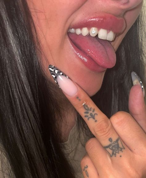 Elevate your vibe with our simple Swarovski crystal tooth gems 🩶💎🖤 Nails @___beautybynicole Gem @swarovski #toothgems #uktoothgems #festivalvibes #festivalfashion #toothgemsuk #toothgemslancashire #chorleytoothgems #leedsfestival #festivaloutfit Gems Nails, Leeds Festival, Tooth Gems, Tooth Gem, Gem Nails, Festival Vibes, Festival Outfit, Festival Fashion, Swarovski Crystal