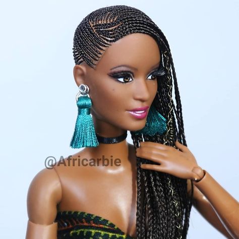 Gorgeous black dolls with styled natural hair and braids! We love this idea so much because representation matters! Did you have any black… Barbie Hairstyles, Natural Hair Doll, Barbie Hairstyle, African Dolls, Diva Dolls, Barbie Hair, African American Dolls, Toddler Dolls, Beautiful Barbie Dolls