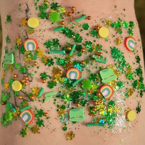 St. Patrick’s Day Glitter!! Only 4 available!! $14 #stpatricksday #glitter #luckoftheirish #boutique Leprechaun Hat, Sweet Grace, Easter Fashion, Leprechaun Hats, Clay Pieces, One Piece & Sets, Feeling Lucky, Love Games, Luck Of The Irish