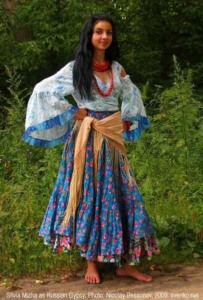 Imgur Post - Imgur Des Femmes D Gitanes, Arte Pin Up, Folk Costume, Indian Style, Hippie Chic, Estilo Boho, Costume Halloween, Hippie Style, Style Dress