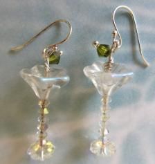 beaded dangle earrings Ideas, Craft Ideas on beaded dangle earrings Mens Jewerly, Diy Ring, Bijoux Fil Aluminium, Jewerly Making, Earrings Ideas, Martini Glasses, Earrings Inspiration, Making Earrings, Holiday Earring