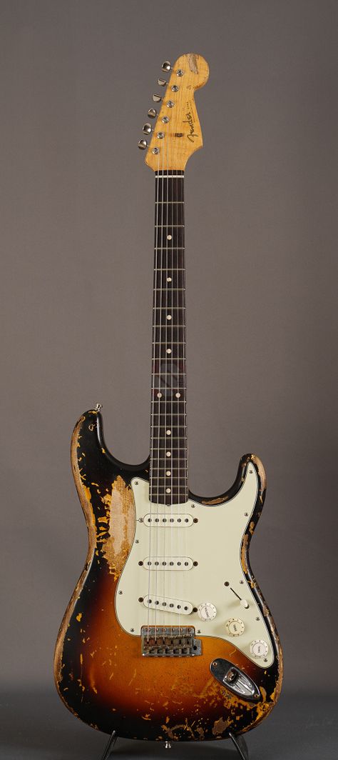 Fender Stratocaster 60 Mike McCready Limited Edition Masterbuilt Vincent van Trigt (2021) | Ten Guitars Mike Mccready, Telecaster Neck, Guitar Ideas, Stratocaster Guitar, Guitar Pics, Pedal Board, Fender Guitar, Fender Stratocaster, Pearl Jam