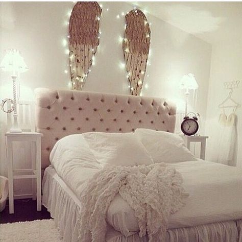 Room 💞 ☺  ✿ ✿ Angel Bedroom, White Bed, Shabby Chic Bedroom, Girl Bedroom Designs, Shabby Chic Bedrooms, Chic Bedroom, Living Room Grey, Dream Rooms