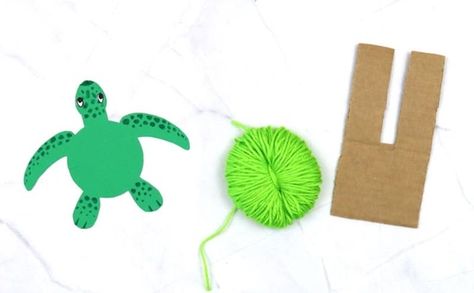 Pom Pom Turtle, Yarn Turtles, Paper Turtle, Turtle Outline, Turtle Craft, Sea Animal Crafts, Afternoon Crafts, Yarn Crafts For Kids, Turtle Crafts