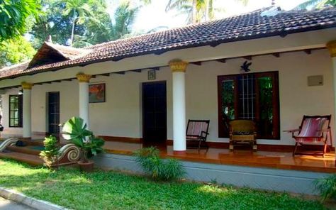 Experience India through #HomeStay: Riverside heritage – #Kochi homestay #cochin #RiversideHeritage Old Village House Design Indian, Karaikudi Houses, Indian Farmhouse Design, Homestay Design Ideas, Farmhouse India, Old House Design, Kerala Traditional House, Modern Brick House, Bamboo House Design