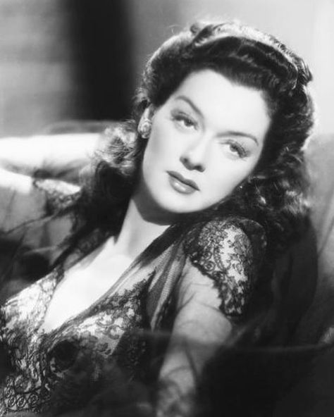 Heavenly Birthday, Happy Heavenly Birthday, Female Of The Species, Rosalind Russell, Old Hollywood Movie, Gene Tierney, Vintage Hollywood Glamour, Hollywood Hair, Old Hollywood Stars