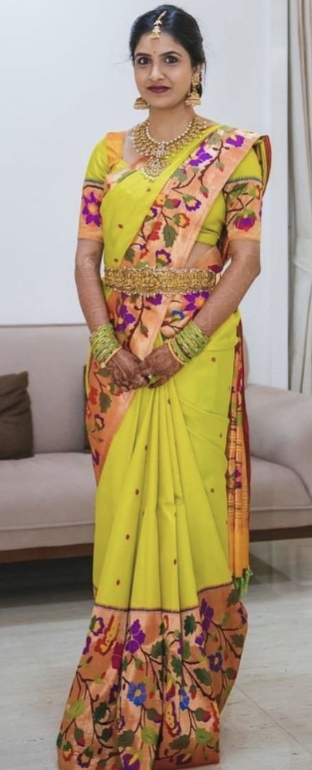 Paithani Saree Blouse Pattern Simple, Paithani Saree Blouse Pattern, पैठणी साडी, Paithani Pattu Sarees, Bride Pics, Kanchi Saree, Paithani Blouse, Indigo Saree, Silk Saree Blouse Designs Patterns