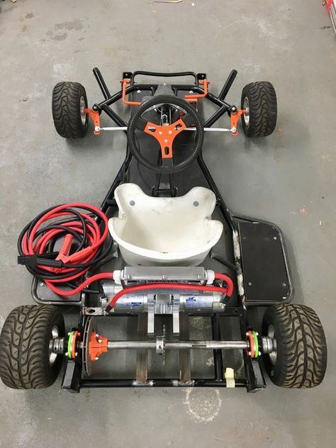 Drift Kart Diy, Go Kart Designs, Electric Kart, Mini Motorbike, Go Karting, Homemade Go Kart, Segway Ninebot, Go Kart Plans, Electric Go Kart