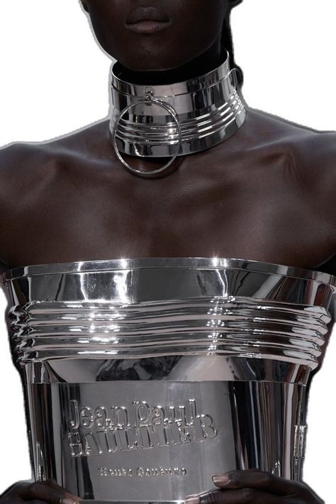 Jean Paul Gaultier Futuristic, Jean Paul Gaultier Fall 2022, Metalic Aesthetic Outfit, Jean Paul Gaultier Shoes, Metal In Fashion, Jean Paul Gaultier 2022, Jean Paul Gaultier Aesthetic, High Tech Fashion, Jean Paul Gaultier Couture