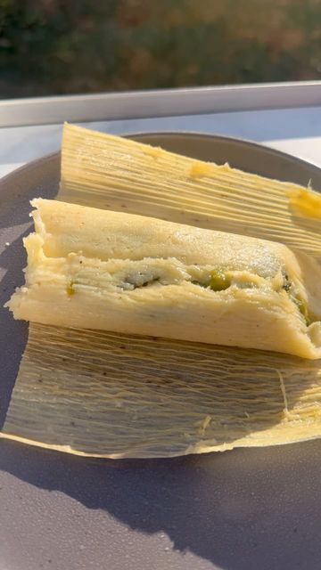 Cheese And Pepper Tamales, Authentic Tamales Recipe Chicken, Authentic Tamales Recipe, Tamale Recipes, How To Make Tamales, Corn Tamales, Vegetable Shortening, Jalapeño Peppers, Corn Husks