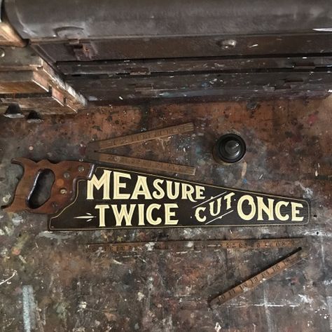 Vintage Inspired Signs, Pinstripe Art, Hand Saws, Sign Writing, Garage Art, Hand Saw, Old Tools, Pinstriping, Hand Painted Signs