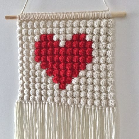 Crochet Engagement Gift, Heart Tapestry, Crochet Wall Art, Crochet Wall Hangings, Valentines Crochet, Tapestry Crochet Patterns, Crochet Decoration, Macrame Patterns Tutorials, Bobble Stitch