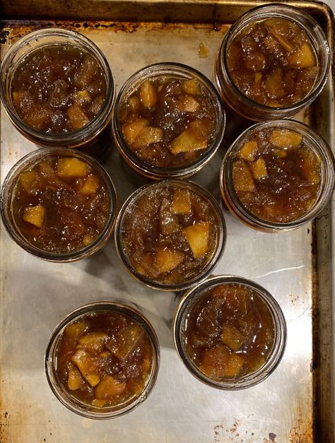 Bourbon Maple Apple Jam, Toffee Apple Jam, Caramel Apple Jam No Pectin, Spiced Apple Jam Recipe, Carmel Apple Pie Jam Recipe, Caramel Apple Jam Canning, Caramel Apple Jam Recipe, Caramel Apple Jam, Apple Canning