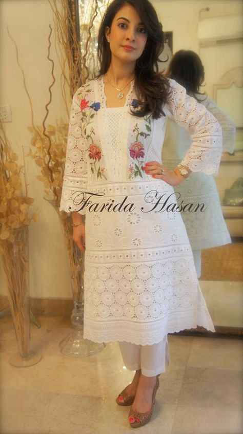 FaridaHasan Farida Hassan Dresses, Chikenkari Dress Ideas Pakistani, Chicken Suits Designs Pakistani, Chicken Kurti Designs, Fancy Formal Dresses, Farida Hasan, Eid Dress, Long Kurti Designs, Kurti Embroidery Design