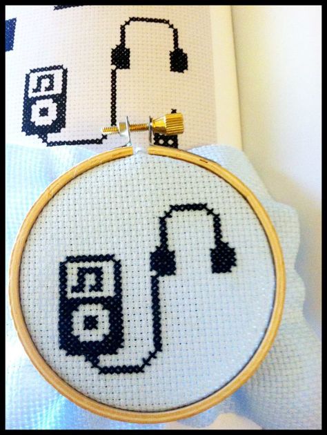 Ipod And Headphones, Sewing Jeans, Mini Laptop, Stitch Ideas, Perler Beads Designs, Perler Patterns, Needle Work, Hand Embroidery Patterns, Cross Stitching