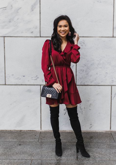 Dress With Over The Knee Boots, Outfit Ideas With Boots, Trendy Christmas Outfits, Over The Knee Boot Outfit, Red Ruffle Dress, Knee Boots Outfit, Look Legging, Boots Women Fashion, Club Outfits