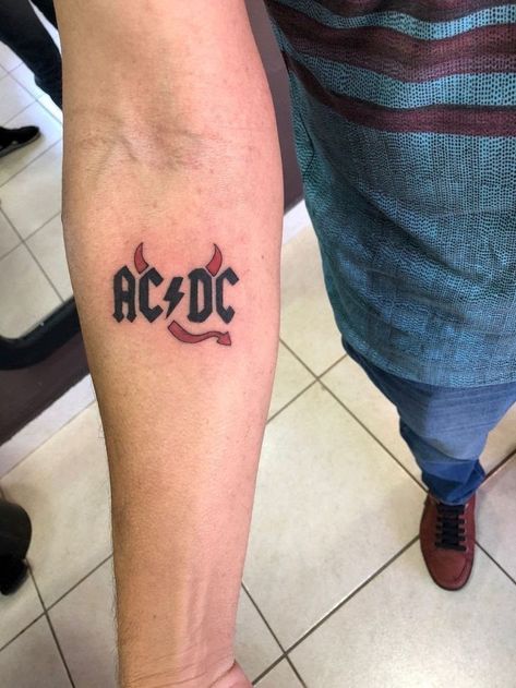 Tattoo Ideas Rock And Roll, Music Band Tattoo Designs, Patch Art Tattoo, Rock Bands Tattoo, Rock And Roll Tattoo Ideas, Acdc Drawing, Acdc Quotes, Metal Band Tattoos, Kiss Band Tattoo