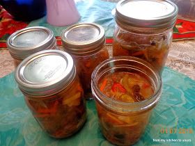 Atcharang Papaya Recipe Atcharang Papaya, Papaya Recipe, Salsa Sauce, International Food, Appetizer Salads, International Recipes, Papaya, Pickles, Appetizer