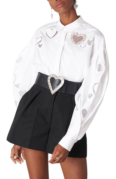 Carolina Herrera Cutout Heart Stretch Poplin Shirt available at #Nordstrom Business Dress Women, Sac Diy, Fashion Design Collection, Embroidery On Clothes, Embroidered Heart, Couture Details, Fashion Attire, Looks Chic, Clothing Hacks