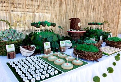 Robin Hood Birthday Party - Kara's Party Ideas - The Place for All Things Party Robin Hood Birthday Party, Archery Party, Shrek Party, Braves Party, Robin Hoods, Robin Hood Disney, Kids Themed Birthday Parties, Fiesta Tropical, Party Themes For Boys