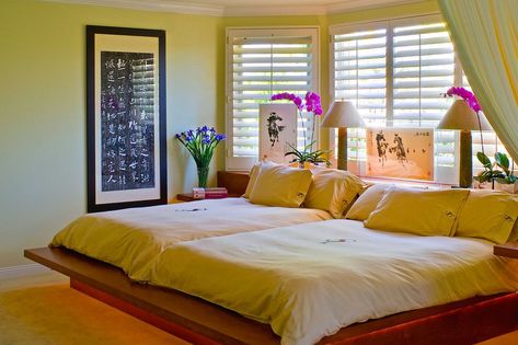 Design by Tracy Murdock,design Double Queen Bed, Asian Bedroom, Green Bedroom Design, Family Bed, Bed Platform, Cama King, Asian Home Decor, Large Beds, Cama Queen