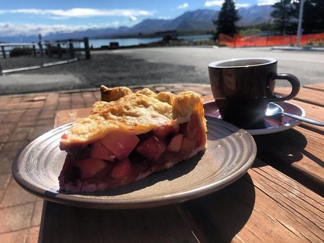 11 BEST Restaurants in Lake Tekapo - My Queenstown Diary New Zealand Food, Mount Cook, Hot Pools, Fair Trade Coffee, Best Pubs, Lamb Shanks, Best Sushi, Breakfast Menu, Cool Cafe