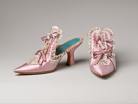 SilkDamask : Manolo Blahnik's Confections: Marie Antoinette's Shoes, 2006 Rococo Shoes, Louboutin Nails, Century Shoes, Historical Shoes, Paper Shoes, Candies Shoes, Manolo Blahnik Heels, Manolo Blahnik Shoes, Sofia Coppola