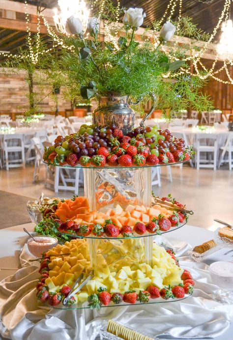 Wedding Food Buffet, Wedding Reception Food Buffet, Wedding Buffet Table, Reception Buffet, Buffet Wedding Reception, Wedding Buffet Food, Cottagecore Wedding, Wedding Snacks, Buffet Decor