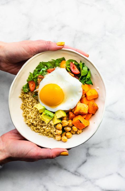 Breakfast Grain Bowl, Ethiopian Breakfast, Cheap Gluten Free Meals, Quinoa Breakfast Recipes, Quinoa Recipes Breakfast, Savory Quinoa, Vegan Breakfast Options, Vegan Gluten Free Breakfast, Breakfast Bowls Recipe