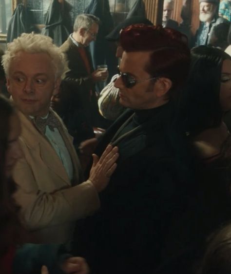 Good Omens Season 2, Slender Neck, David Michael, Good Omens Book, Ineffable Husbands, Terry Pratchett, Michael Sheen, Good Omens, Neil Gaiman