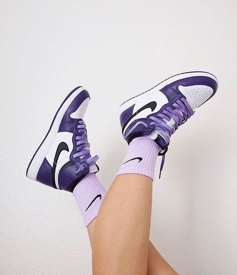 WhatsApp: +1-562-452-0141 Jordans Basketball, Nike Swag, Jordan 1 Court Purple, Nike Street, Sneakers Wallpaper, Nike Sneakers Outfit, Jordan Style, Basketball Nike, Stile Hijab