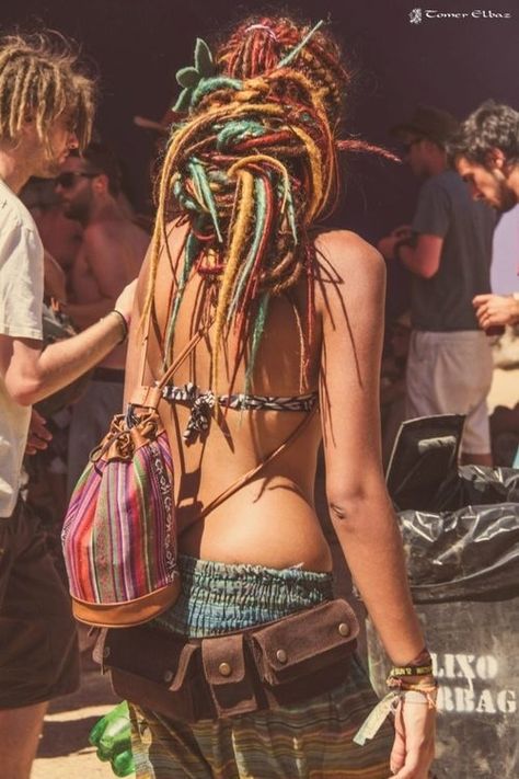 Dreads - I have to get Esther to teach me how to do this tie! Colored Dreads, Mundo Hippie, Hippie Dreads, Hippie Lifestyle, Beautiful Dreadlocks, Hippie Hair, Dreads Styles, Synthetic Dreads, Hippie Girl