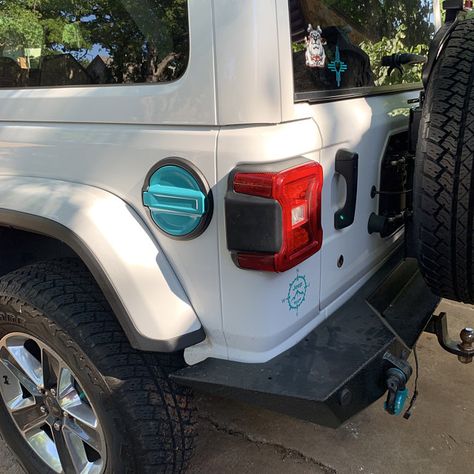 White Jeep With Green Accents, White Jeep With Teal Accents, White Jeep Wrangler, Jeep Sahara, Jeep Baby, White Jeep, Cars Jeep, Jeep Mods, Jeep Ideas