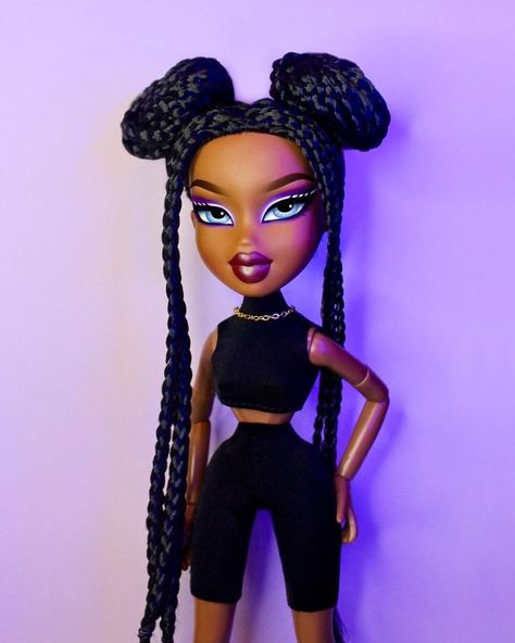 Sasha Bratz Halloween Costume, Black Bratz Aesthetic, Brats Dolls Aesthetic, Black Bratz Doll Aesthetic, Sasha Bratz Doll, Sasha Bratz Aesthetic, Bratz Aesthetic Outfit, Bratz Sasha, Black Bratz