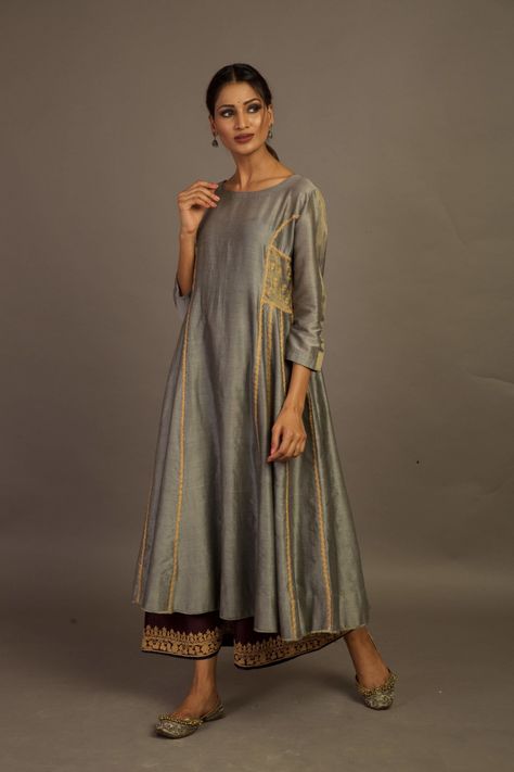 Heena Kochar, Heena Kochhar, Wide Dress, Velvet Dress Designs, Miroslava Duma, Cotton Kurti Designs, Simple Pakistani Dresses, Indian Designer Outfits, Velvet Fashion