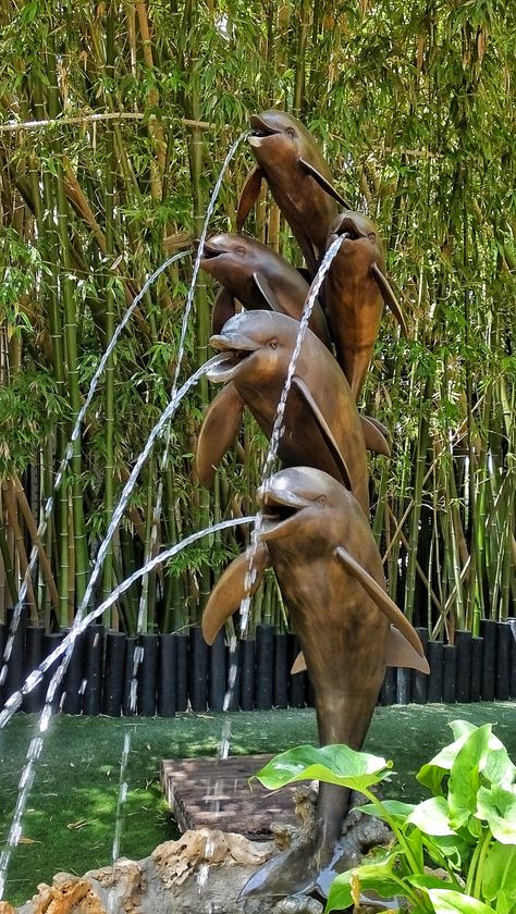 Statue Water Fountain, Dolphin Decor, Water Fountain Design, Fountain Design, Water Fountain, Dolphins, Garden Sculpture, Statue, Sculpture