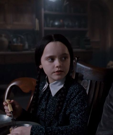 Wednesday Addams 1991, Wednesday Core, Addams Family 1991, Dark Hole, Addams Family Movie, Pretty Movie, Addams Family Wednesday, Night Gallery, Horror Movie Icons